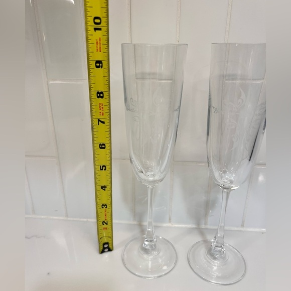 2 Harley Davidson Champagne Flutes Etched Glass Lead Crystal  Wedding Gift - Picture 3 of 8